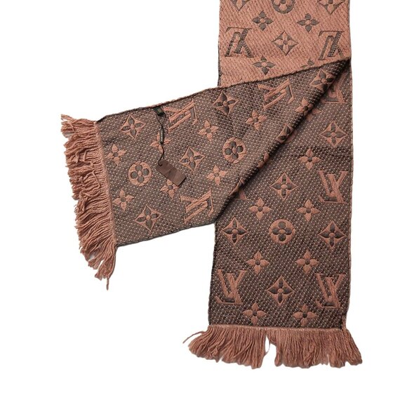 Louis Vuitton LV Dusty Rose Pink Gray Shine Monogram Logomania Scarf Pre-Owned - Picture 6 of 13